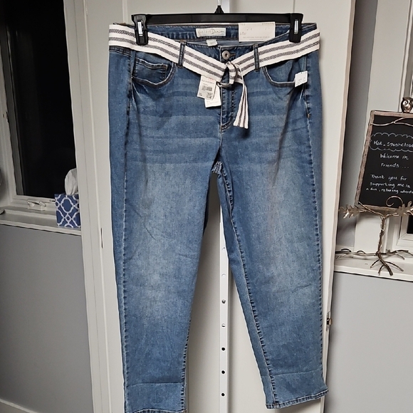 Cato Blue Ankle Cropped Jeans with Belt - Picture 1 of 6